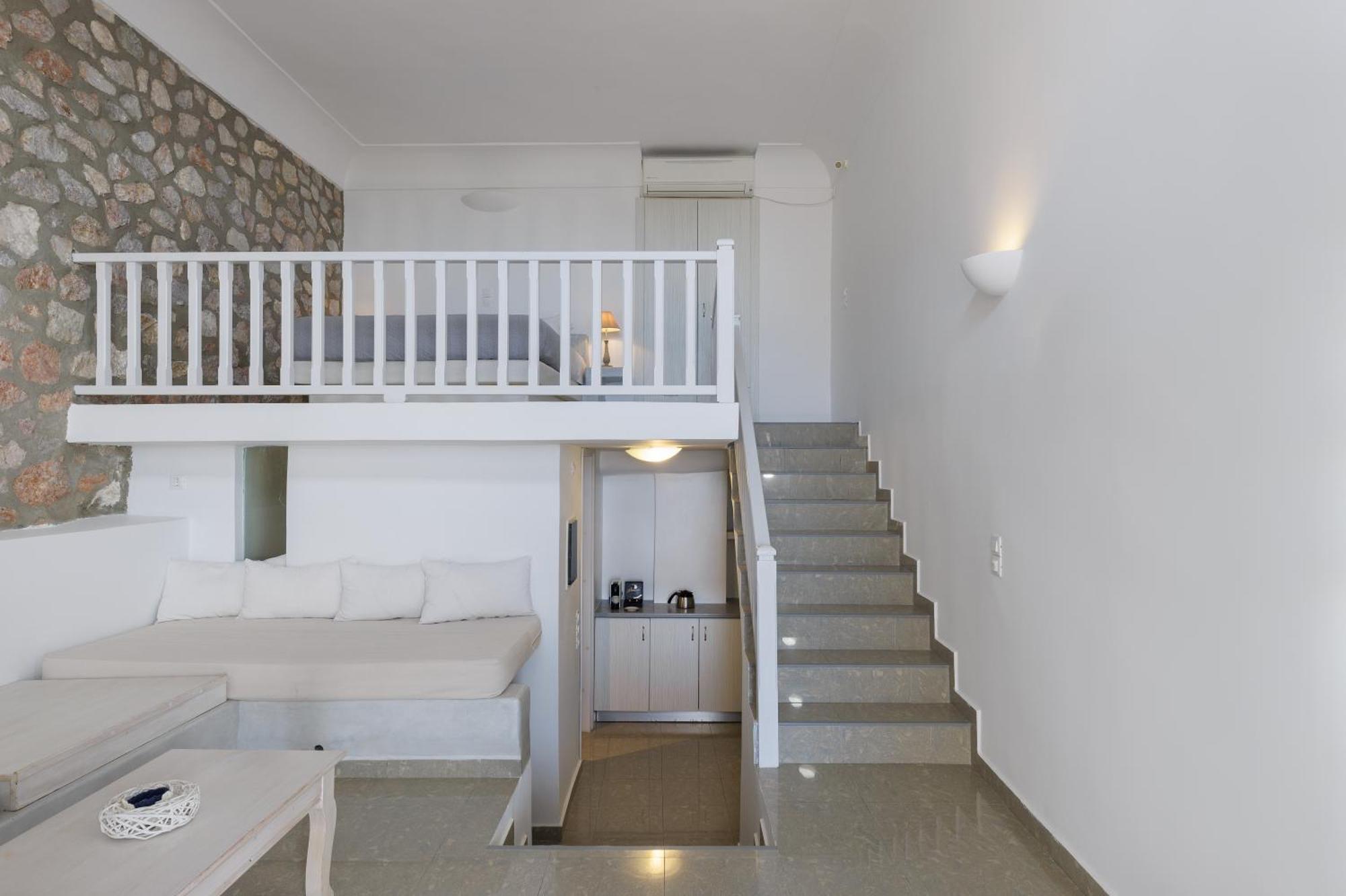 Zatrikion Santorini Villas Pyrgos Kallistis Room photo
